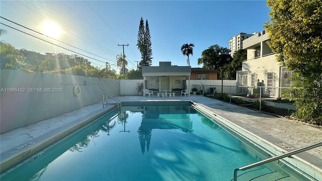 3597 SW 17th St 3597, Miami, FL 33145