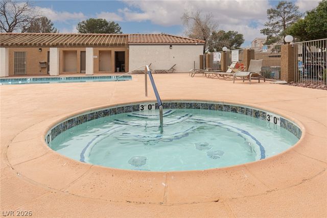 3151 Soaring Gulls Drive 2050, Las Vegas, NV 89128