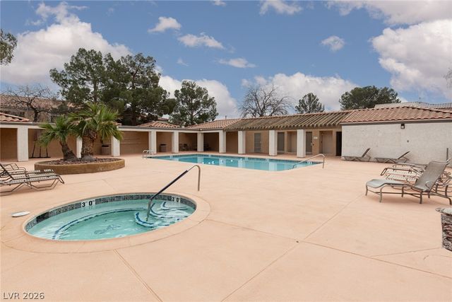 3151 Soaring Gulls Drive 2050, Las Vegas, NV 89128