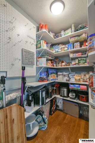 3313 S 40th Street, Lincoln, NE 68506