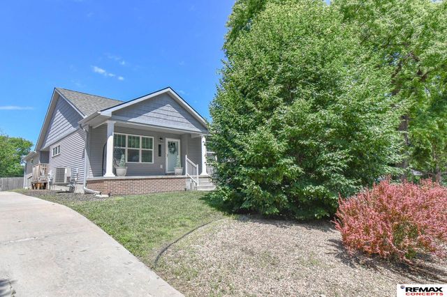 3313 S 40th Street, Lincoln, NE 68506