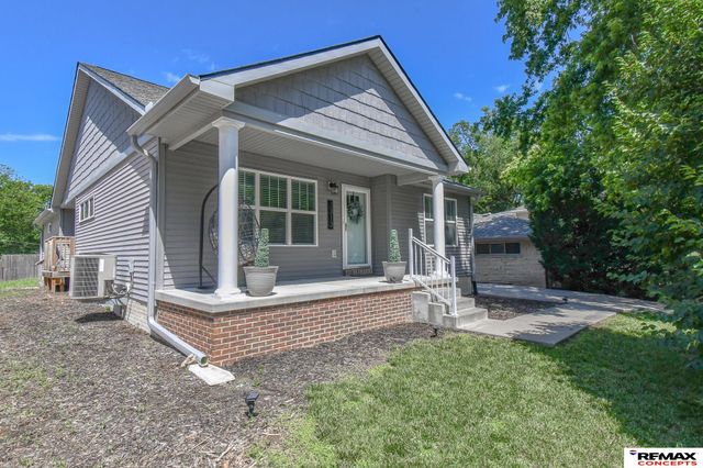 3313 S 40th Street, Lincoln, NE 68506