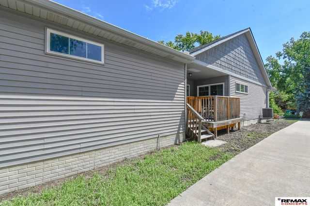 3313 S 40th Street, Lincoln, NE 68506