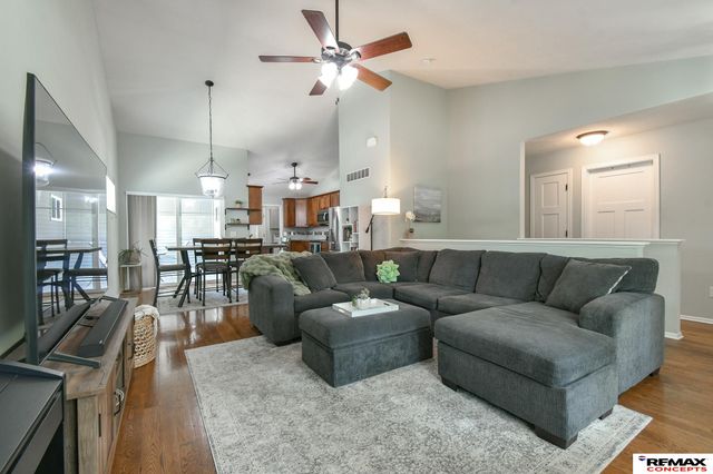 3313 S 40th Street, Lincoln, NE 68506