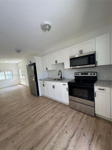 3123 NW 22nd Ct, Miami, FL 33142