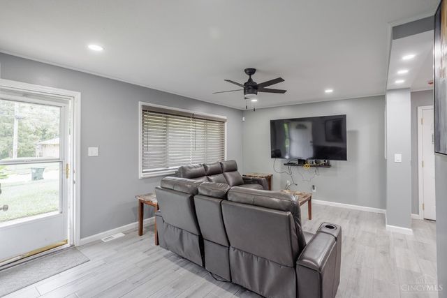 8763 Zodiac Drive, Springfield Twp., OH 45231