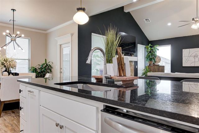 14500 Giverny Lane, Yukon, OK 73099