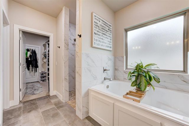 14500 Giverny Lane, Yukon, OK 73099