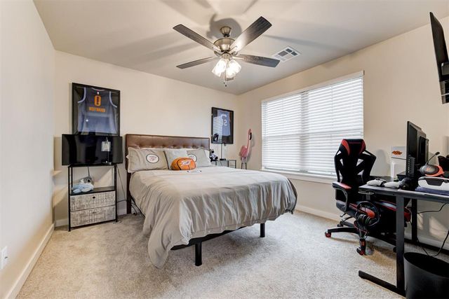 14500 Giverny Lane, Yukon, OK 73099