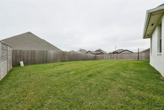 14500 Giverny Lane, Yukon, OK 73099