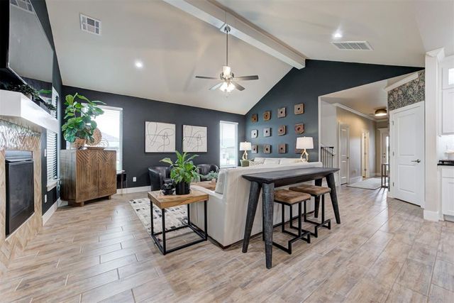 14500 Giverny Lane, Yukon, OK 73099