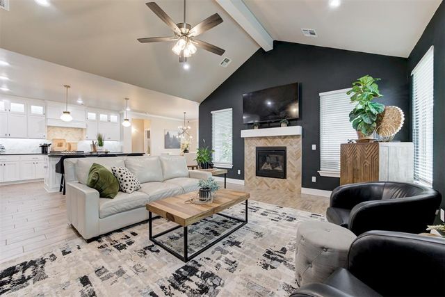 14500 Giverny Lane, Yukon, OK 73099