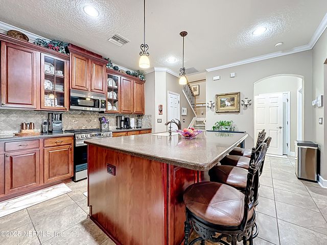 6126 CLEARSKY Drive, Jacksonville, FL 32258