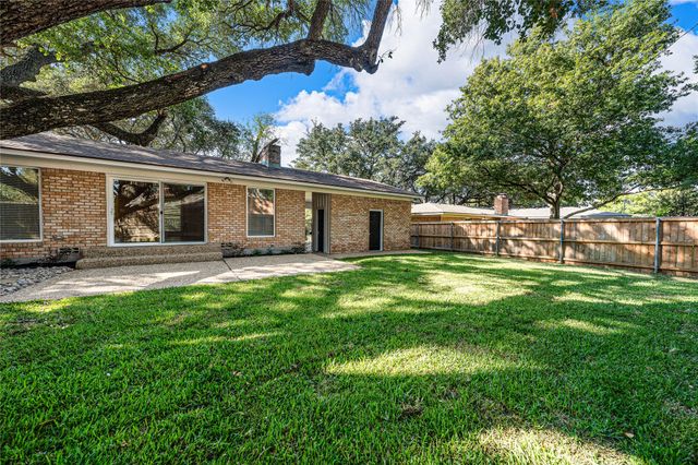 2901 Woodland Drive, Waco, TX 76710