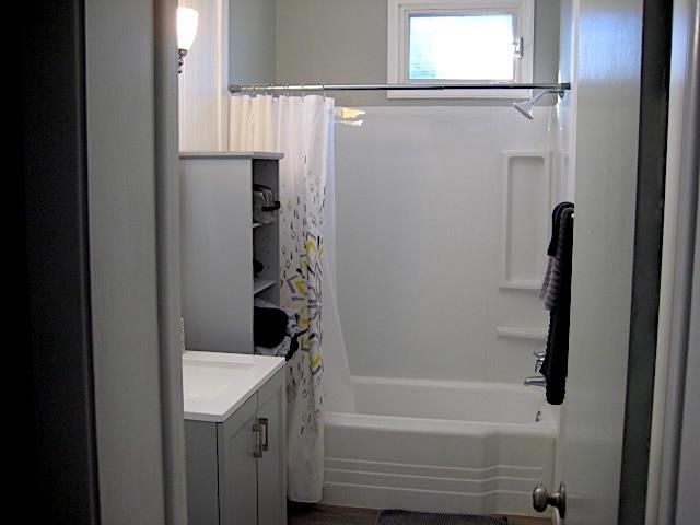 817 N Beaumont Road, Prairie Du Chien, WI 53821