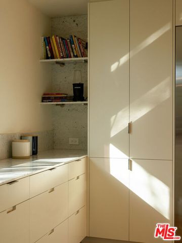 13025 Addison Street, Sherman Oaks, CA 91423