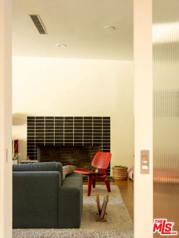 13025 Addison Street, Sherman Oaks, CA 91423