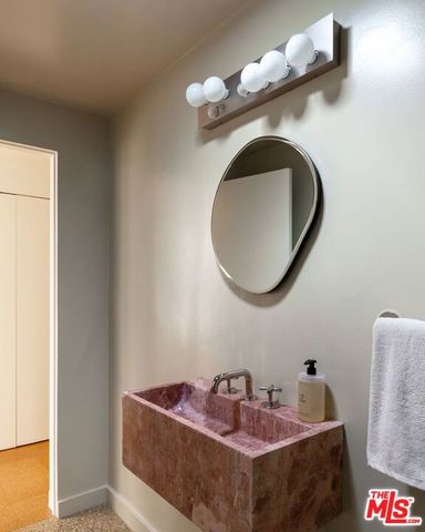 13025 Addison Street, Sherman Oaks, CA 91423