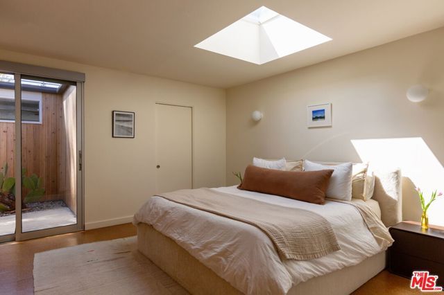 13025 Addison Street, Sherman Oaks, CA 91423