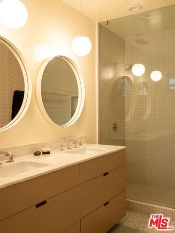 13025 Addison Street, Sherman Oaks, CA 91423