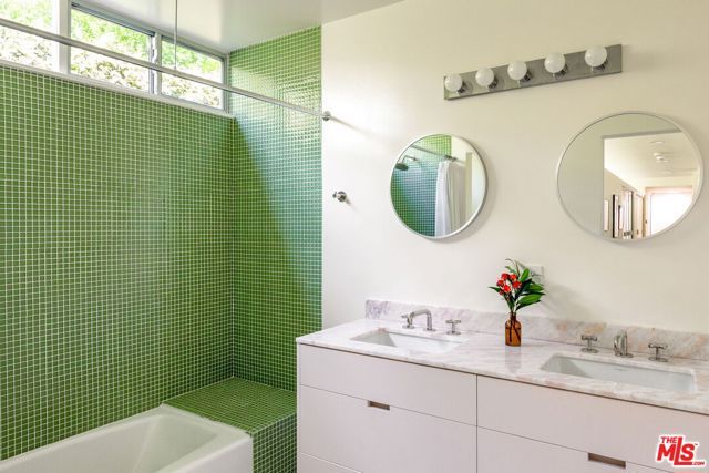 13025 Addison Street, Sherman Oaks, CA 91423