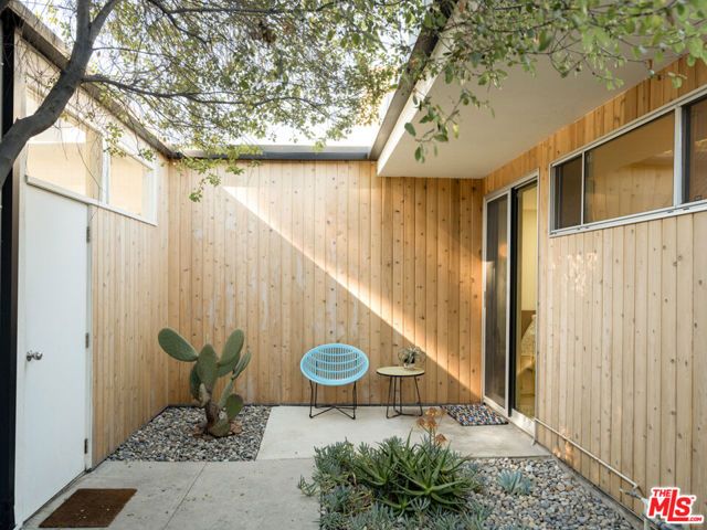 13025 Addison Street, Sherman Oaks, CA 91423