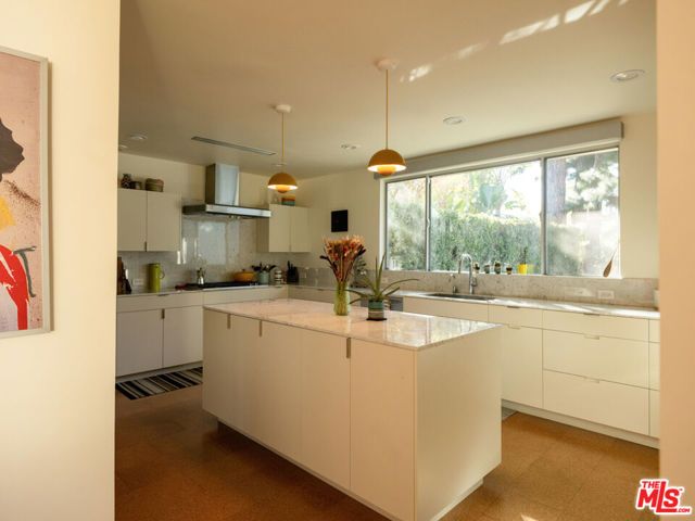 13025 Addison Street, Sherman Oaks, CA 91423