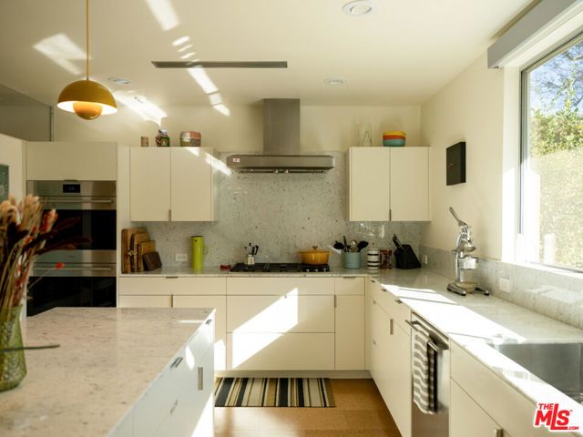 13025 Addison Street, Sherman Oaks, CA 91423