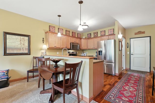 4031 FAIRWAY HILLS DR, Rapid City, SD 57702