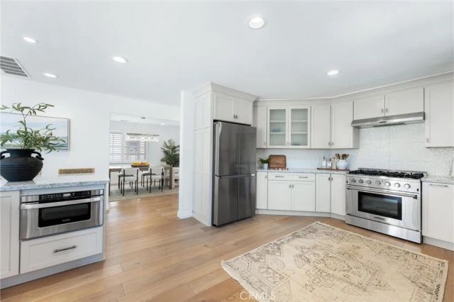 121 S Helberta Avenue A, Redondo Beach, CA 90277