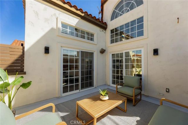 121 S Helberta Avenue A, Redondo Beach, CA 90277