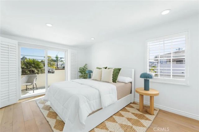 121 S Helberta Avenue A, Redondo Beach, CA 90277