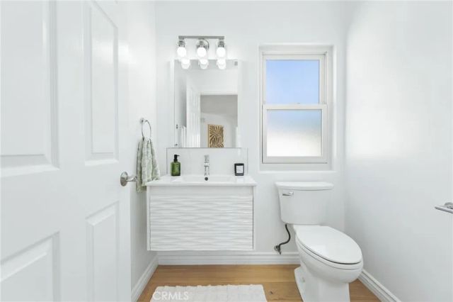 121 S Helberta Avenue A, Redondo Beach, CA 90277