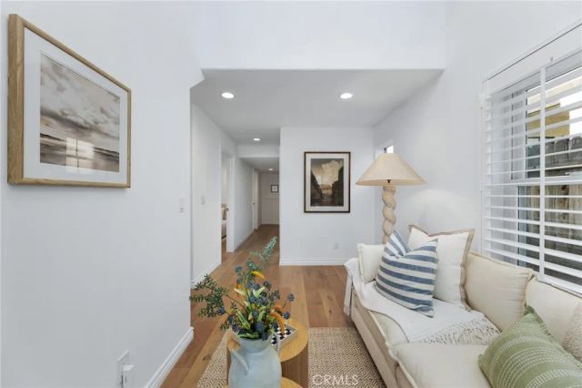 121 S Helberta Avenue A, Redondo Beach, CA 90277