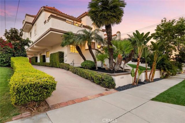 121 S Helberta Avenue A, Redondo Beach, CA 90277