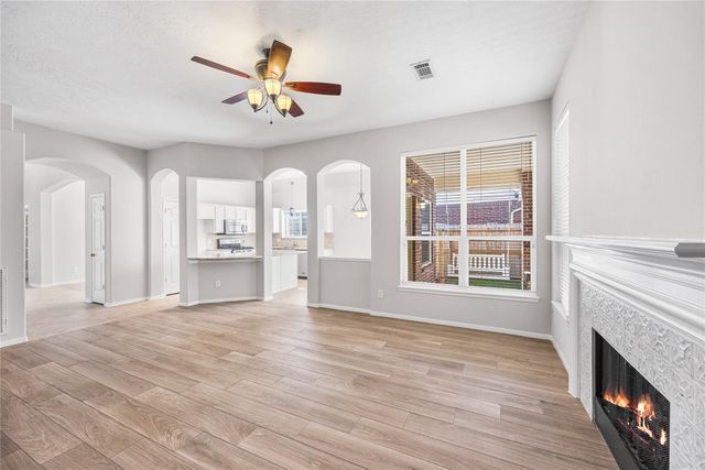 11810 Brush Canyon Drive, Tomball, TX 77377