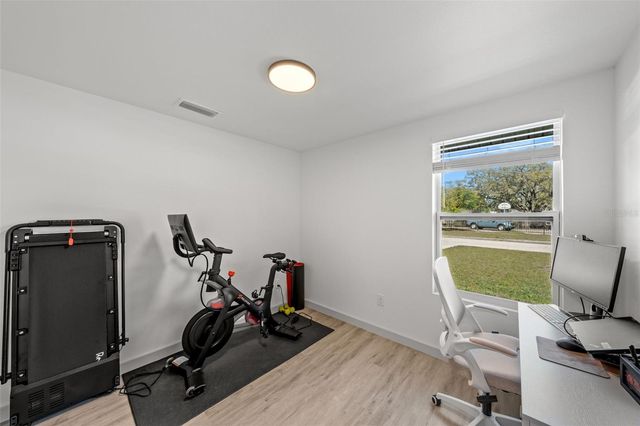 1801 E KNOLLWOOD STREET, Tampa, FL 33610