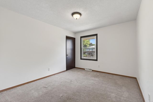 509 Arlington Avenue E, Saint Paul, MN 55130