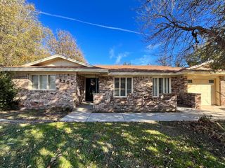 6305 Raleigh Avenue, Lubbock, TX 79414