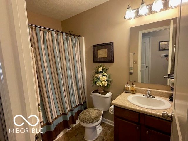 89 Rambling Road, Greenfield, IN 46140