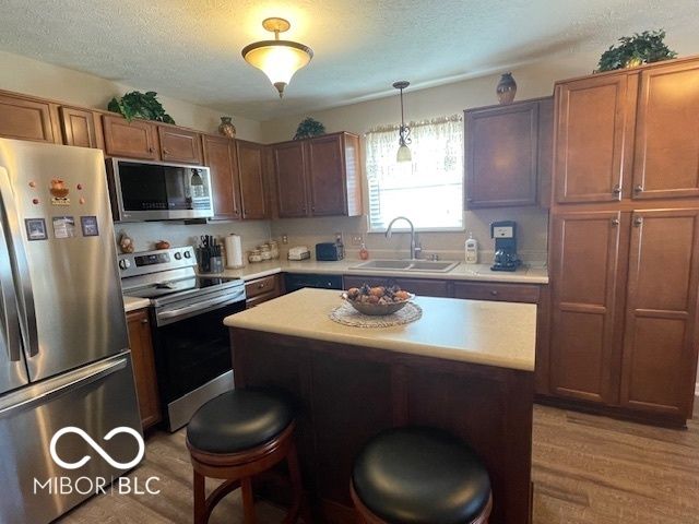 89 Rambling Road, Greenfield, IN 46140