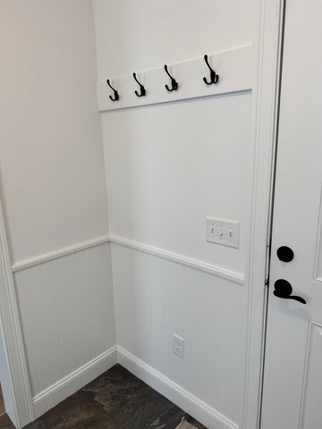 31 Russet Road, South Burlington, VT 05403