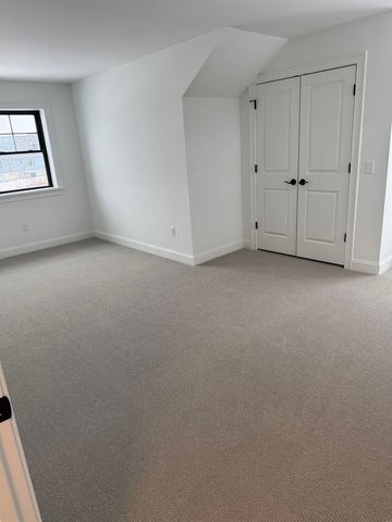 31 Russet Road, South Burlington, VT 05403