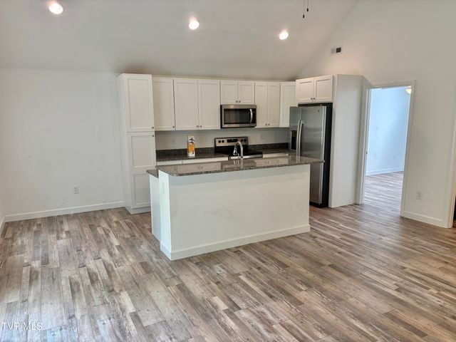 1412 Indian Ridge Road, Johnson City, TN 37604