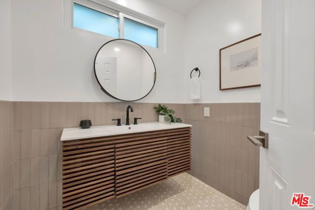 7956 W 79th Street, Playa Del Rey (los Angeles), CA 90293