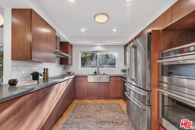 7956 W 79th Street, Playa Del Rey (los Angeles), CA 90293