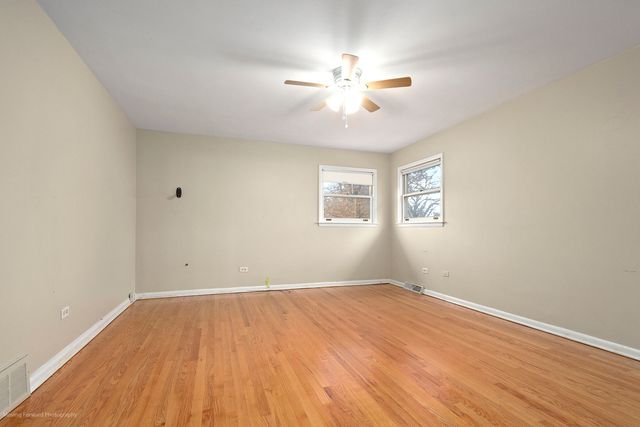 8311 N Olcott Avenue, Niles, IL 60714