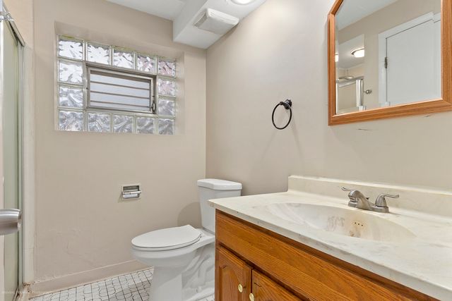 8311 N Olcott Avenue, Niles, IL 60714