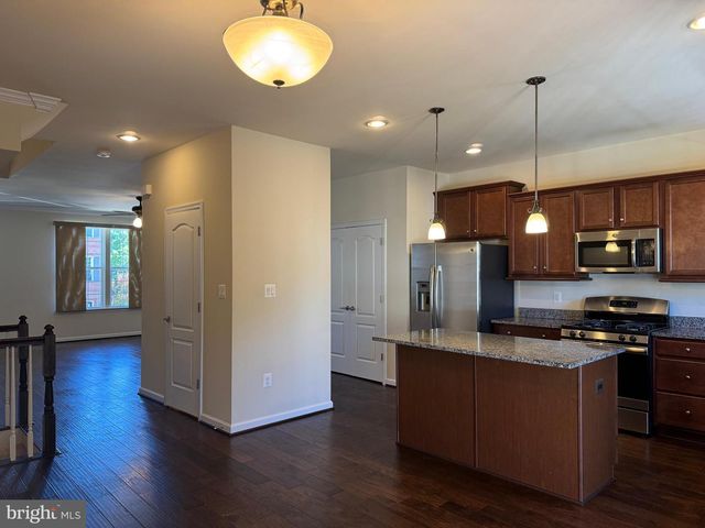 708 BUNKER LN, Fredericksburg, VA 22405
