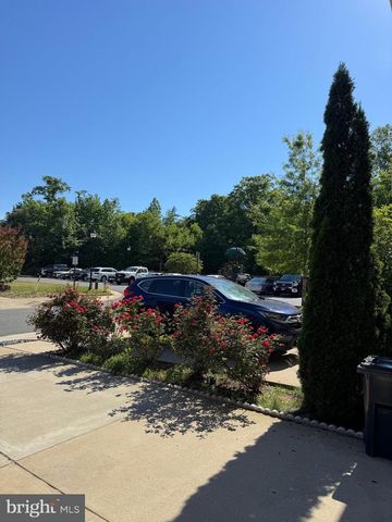 708 BUNKER LN, Fredericksburg, VA 22405